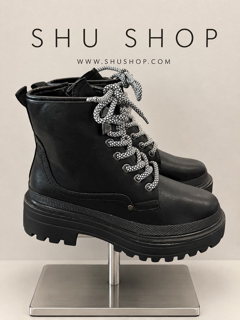 NWOB SHU SHOP Ymelda Black Combat Lug Boots Women’s Size 6
